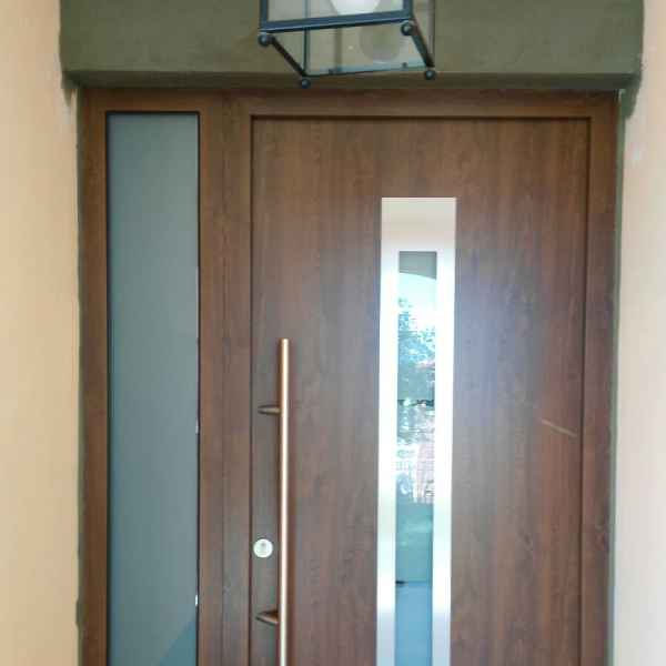 Instalación puerta de seguridad por Puertas Automáticas Ecoman